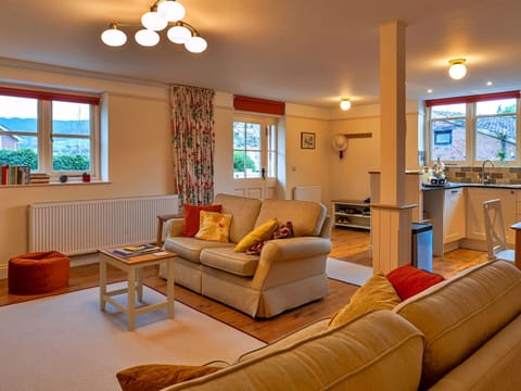 Apartment, Mountain Range, Valley, Alps, Hotel, Mountain Village