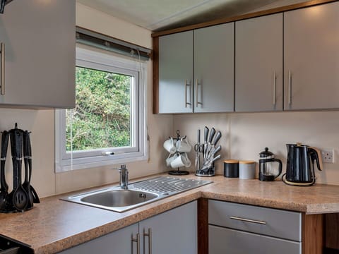 Apartment, Mountain Range, Valley, Alps, Hotel, Mountain Village