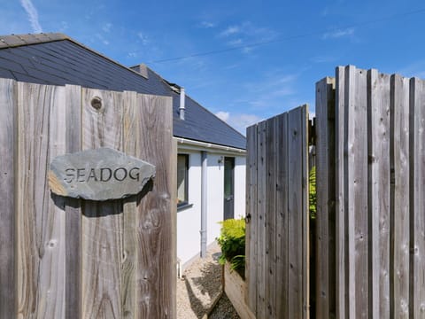 Apartment, Mountain Range, Valley, Alps, Hotel, Mountain Village