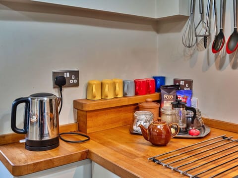 Apartment, Balcony, Shade, Marina, Hotel, Dock