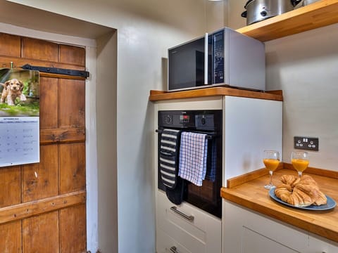 Apartment, Balcony, Shade, Marina, Hotel, Dock