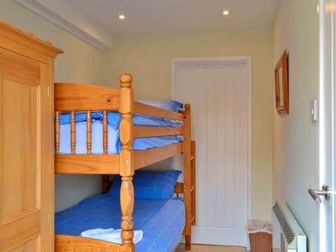 Apartment, Balcony, Shade, Marina, Hotel, Dock