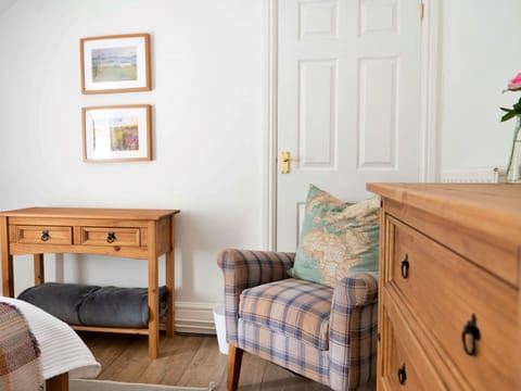 Apartment, Balcony, Shade, Marina, Hotel, Dock