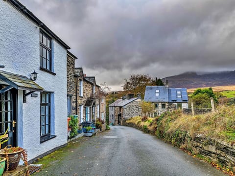 Apartment, Balcony, Shade, Marina, Hotel, Dock