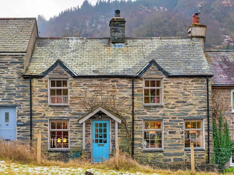 Apartment, Balcony, Shade, Marina, Hotel, Dock