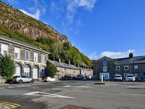 Apartment, Balcony, Shade, Marina, Hotel, Dock