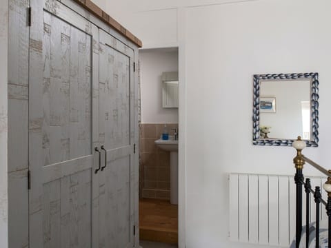 Apartment, Balcony, Shade, Marina, Hotel, Dock