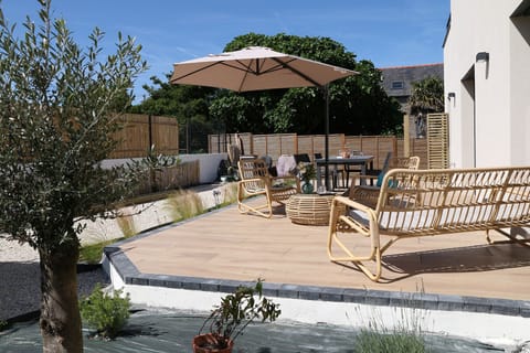 Large south-west-facing terrace