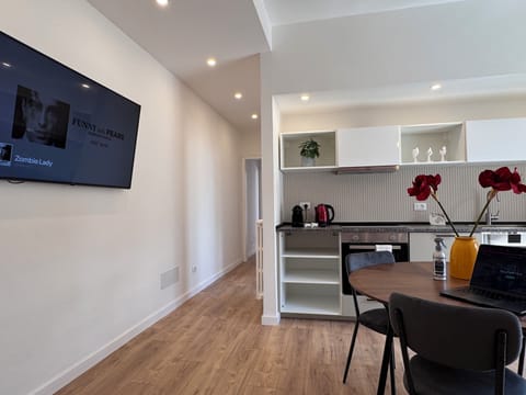 Apartment, Balcony, Courtyard View | Living area | Flat-screen TV