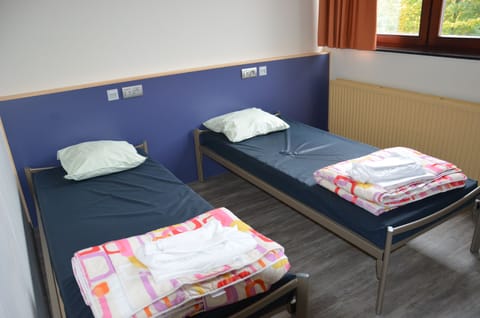 Comfort Twin Room, Private Bathroom | In-room safe, soundproofing, free WiFi, bed sheets