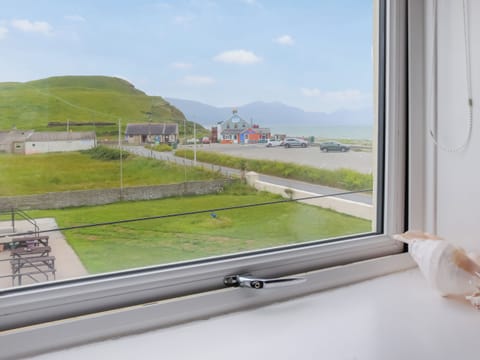 View | Shells - Wendon Holidays, Caernarfon