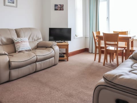 Open plan living space | Shells - Wendon Holidays, Caernarfon