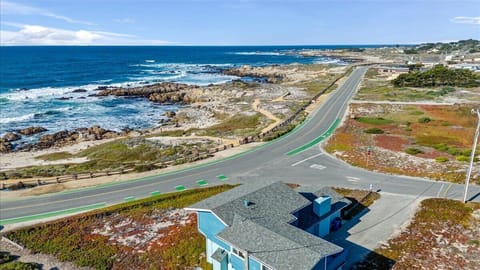 Welcome to 'Beach House on Asilomar' - Vintage Bayfront Home