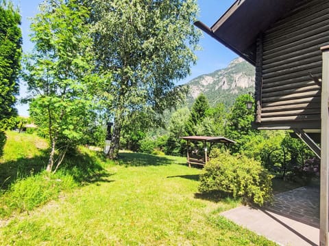 Rural Area, Land Lot, Cottage, Hill Station, Garden, Mountain Range, Slope, Lawn, Yard, Valley