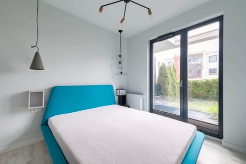 Minimalist decor with a spacious wardrobe for storing your belongings.