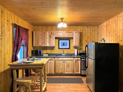 Saloon Cabin | Premium bedding, individually decorated, individually furnished