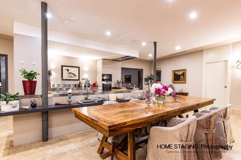 Autumn, Kitchen, Living Room, Spring, Summer