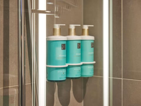 1 bedroom, premium bedding, minibar, in-room safe