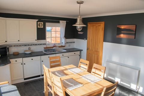 Cottage, 3 Bedrooms | Private kitchen | Fridge, microwave, coffee/tea maker, electric kettle