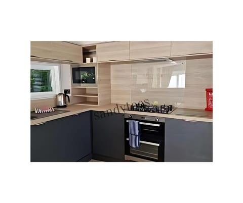 Mobile Home, 3 Bedrooms (Woodland View) | Individually furnished, free wired internet, bed sheets