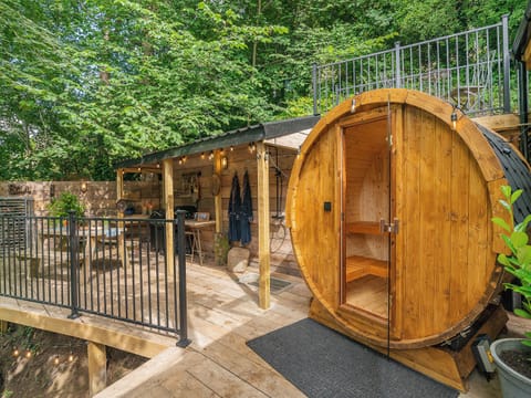 The Terrace | The Woodland Loft, Hebden Bridge