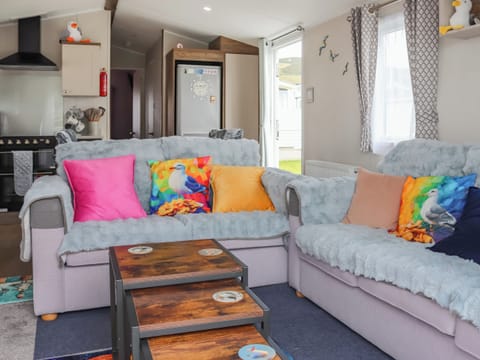 Open plan living space | The Laughing Seagull, Aber Bay, near Clarach