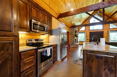 The open, airy kitchen offers ample space & all the comforts of home​