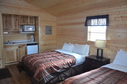 Comfort Cabin, 2 Queen Beds, Kitchenette | Private kitchenette | Fridge, microwave, coffee/tea maker