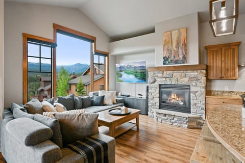 Gorgeous Living Room With Gas Fireplace and Mountain Views