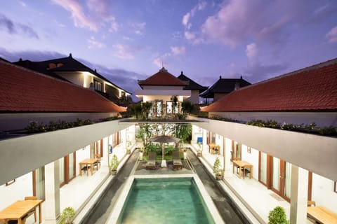 Outdoor pool, pool umbrellas