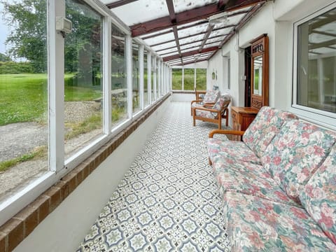 Conservatory Hafod Fach - Hafod Grove and Fach, Moylegrove | Hafod Fach - Hafod Grove and Fach, Moylegrove near Ceibwr Bay