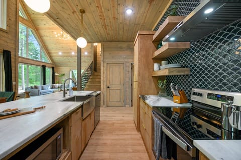 Cook up your favorites in our fully stocked kitchen—complete with all the cookware, tools, and gadgets you need to feel right at home.