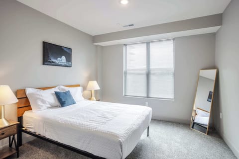 CozySuites at the Banks gym, pool 05