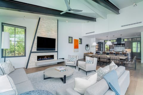 Fully appointed and open concept living - gas fireplace, luxury living, modern touches