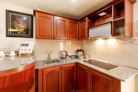 Classic Apartment, 1 King Bed (No Balcony) | Private kitchen | Mini-fridge, electric kettle, paper towels