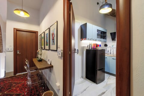 Mini-fridge, microwave, oven, stovetop