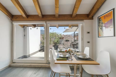 Family Apartment, 2 Bedrooms (Riva's Rooftop Retreat) | Dining room
