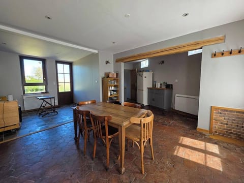 28b88098-187b-4665-bb82-e95bc062de0f