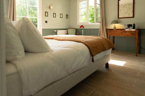 Classic Double Room, Garden View | Egyptian cotton sheets, premium bedding, individually decorated