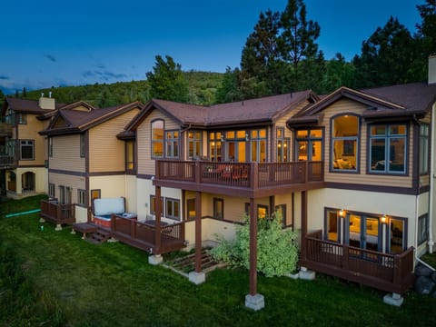 Welcome to Mountain Light Retreat