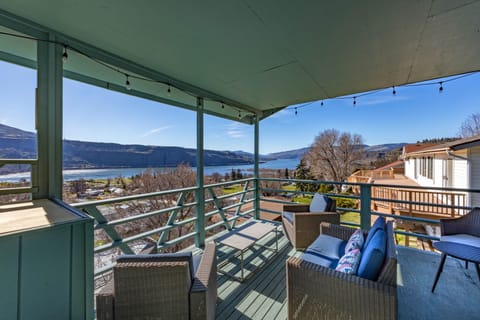 House, 3 Bedrooms | Terrace/patio