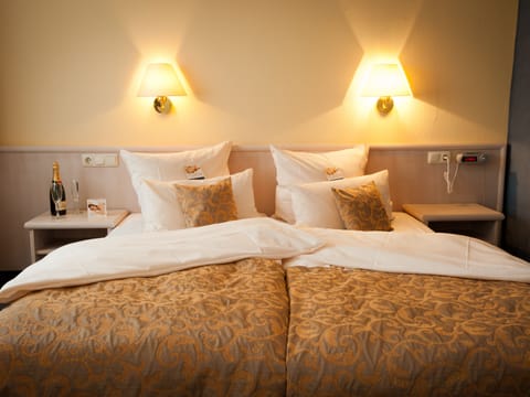 Superior Double Room | In-room safe, soundproofing, rollaway beds, free WiFi