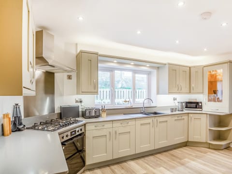 Kitchen | Gwel Y Castell - Salop Caravans, Harlech