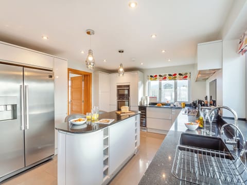 Kitchen/diner | Hafod Y Morfa - Salop Caravans, Harlech