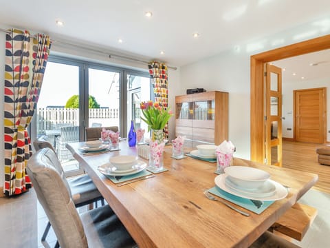 Kitchen/diner | Hafod Y Morfa - Salop Caravans, Harlech