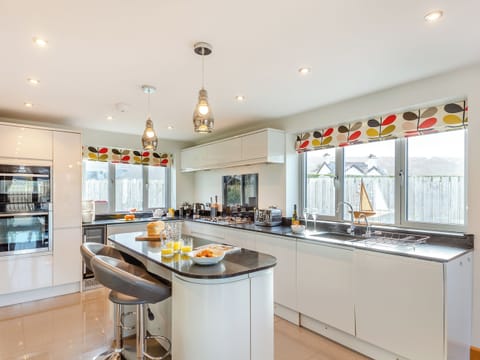 Kitchen/diner | Hafod Y Morfa - Salop Caravans, Harlech