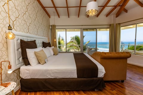 Royal Suite, 1 King Bed, Private Pool, Sea View | Premium bedding, minibar, in-room safe, soundproofing