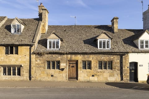 Izods Cottage - StayCotswold