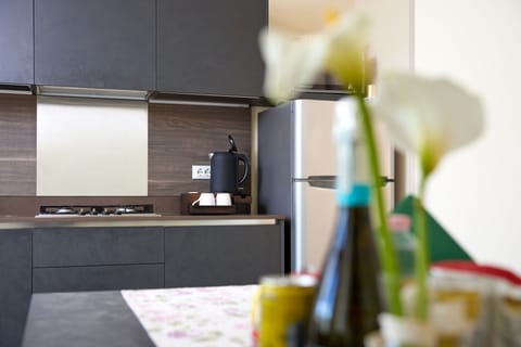 c00196be-6dfe-4081-aa8a-ecfba2a067f8