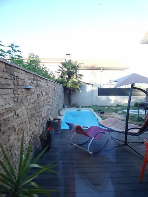 1799fbf4-bfa8-4ad8-83c8-9805c1c9e636